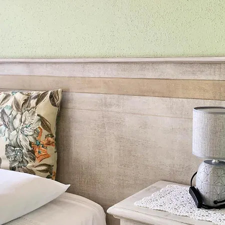 Cascina Foresto فندق مبيت وإفطار 3*