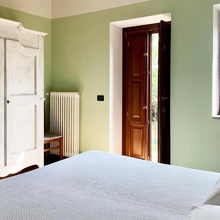 Cascina Foresto Alojamento de Acomodação e Pequeno-almoço